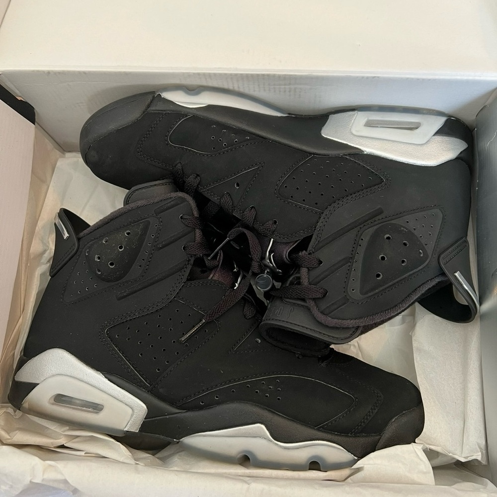 Air Jordan 6 Retro black metallic silver-black
